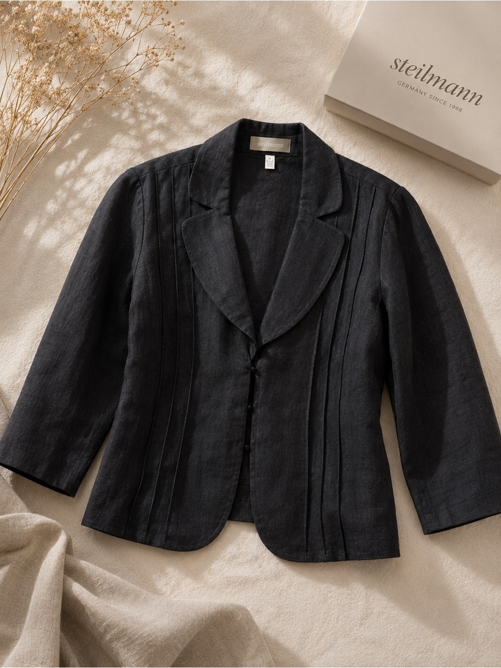 Steilmann Black 100% linen Notched Lapel Blazer
